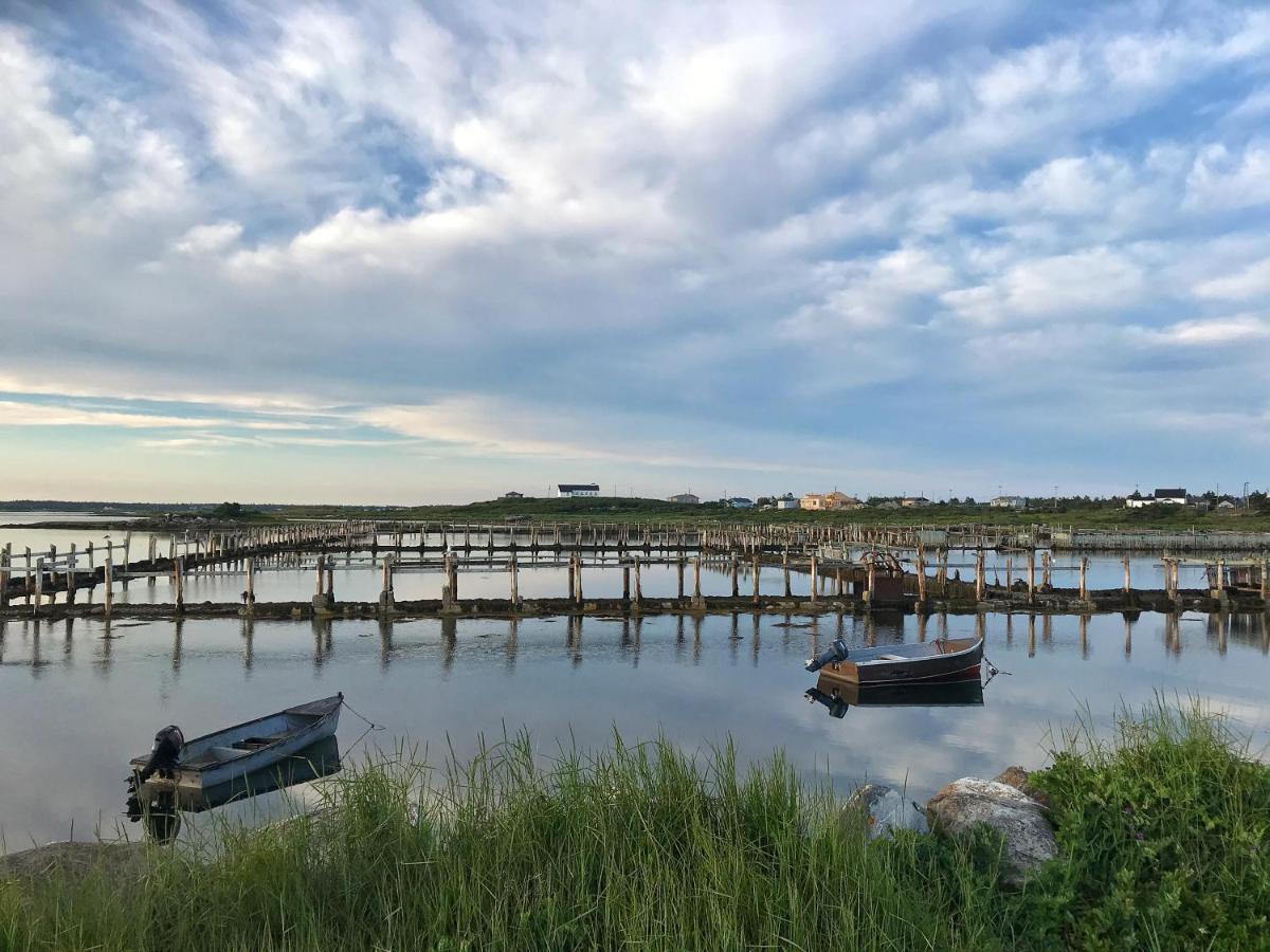 The East Wind Guesthouse Clark's Harbour Bagian luar foto